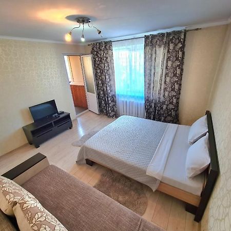 Decebal 2 Apartment คีชีเนา ภายนอก รูปภาพ