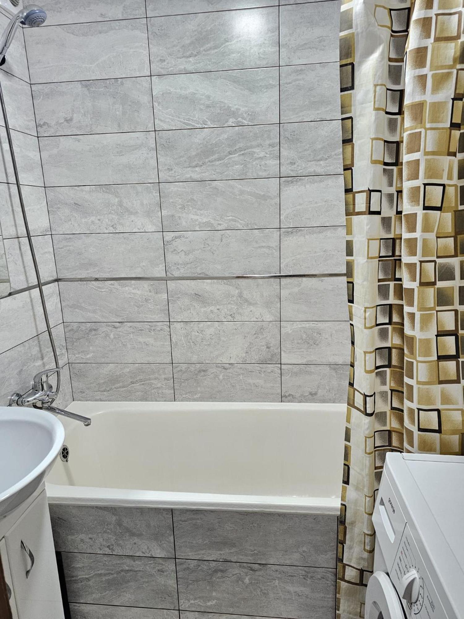 Decebal 2 Apartment คีชีเนา ภายนอก รูปภาพ